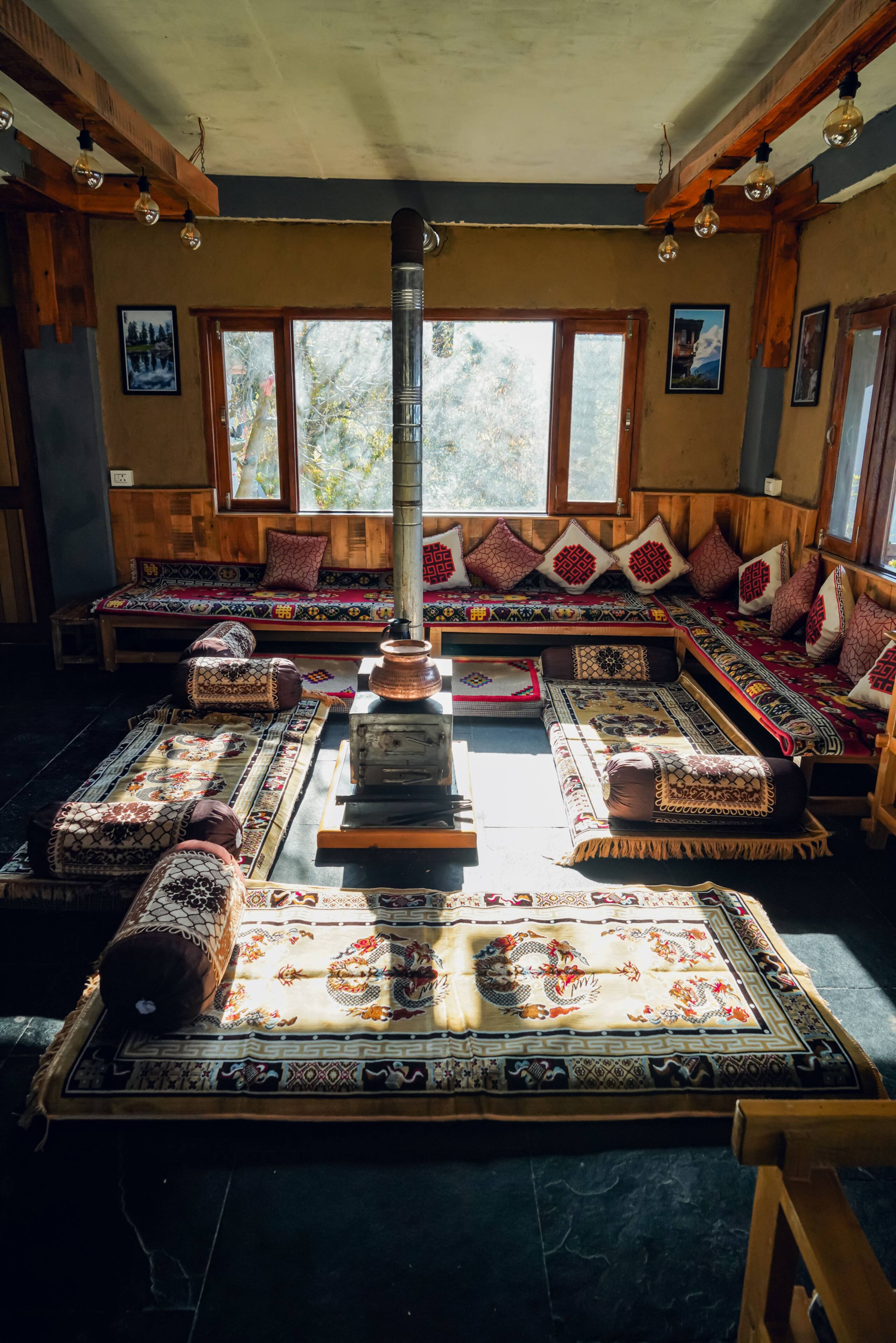 Luxury Hobbit House Hamta | Himalayan Scenic Views 7