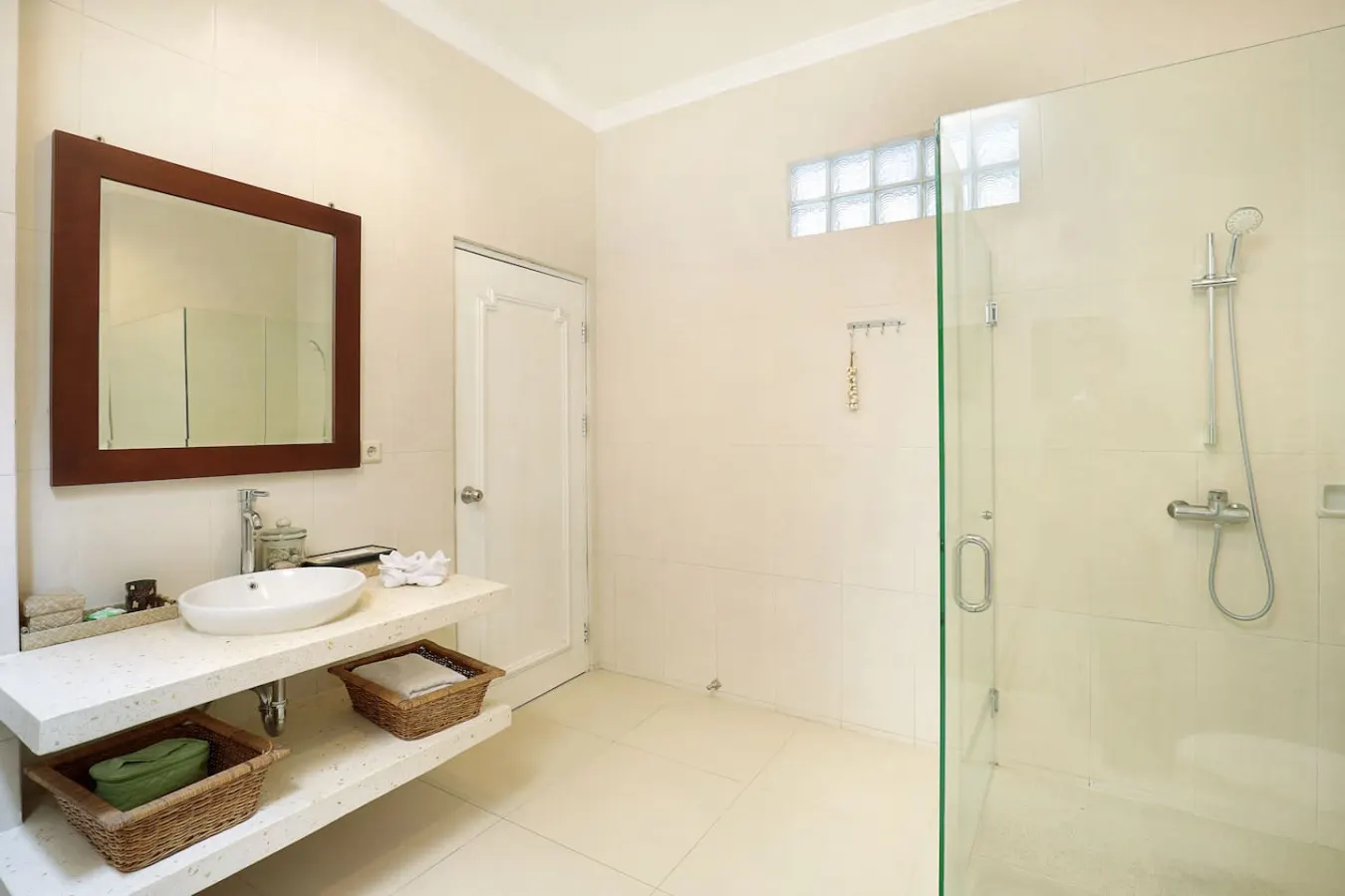 Villa Alba, a 3 bedroom villa sanctuary 19