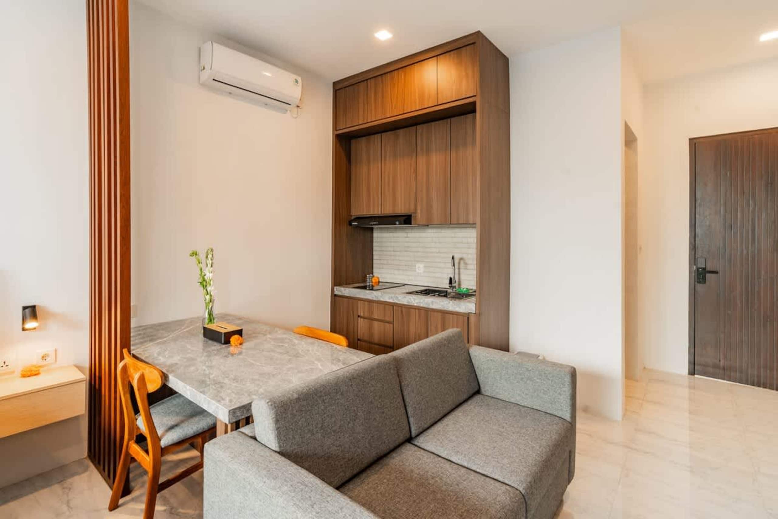 Charming 1-Bedroom Apartment in Central Seminyak 6