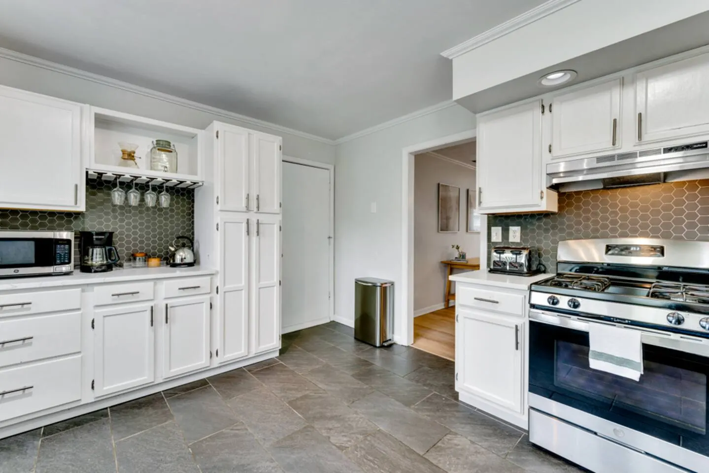 Virginia Beach 4BR Home 30+ Night Stay Near Oceana 11