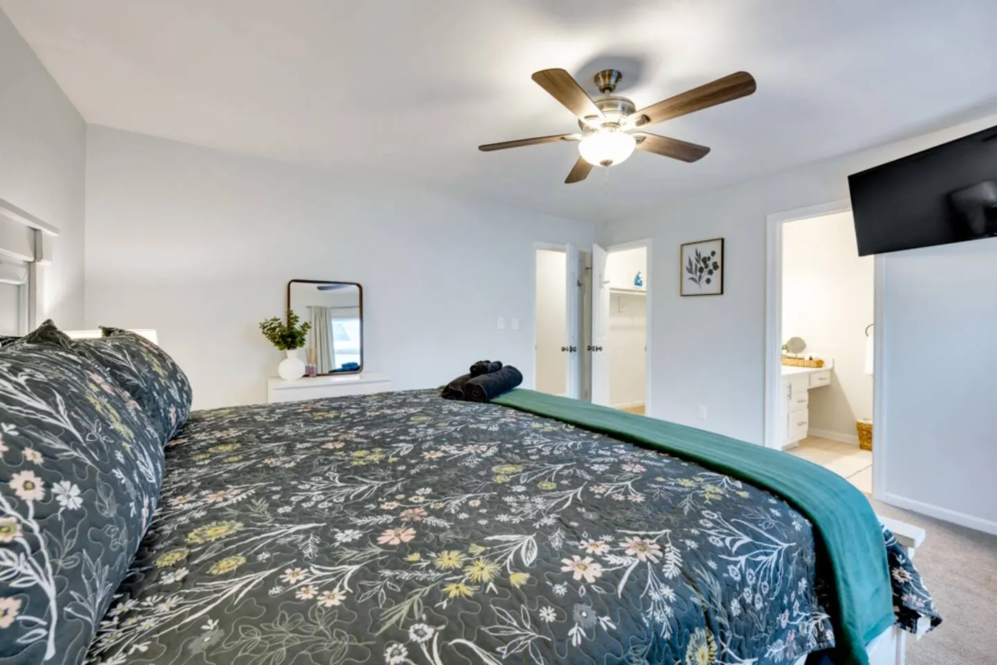 Virginia Beach 4BR Home 30+ Night Stay Near Oceana 16