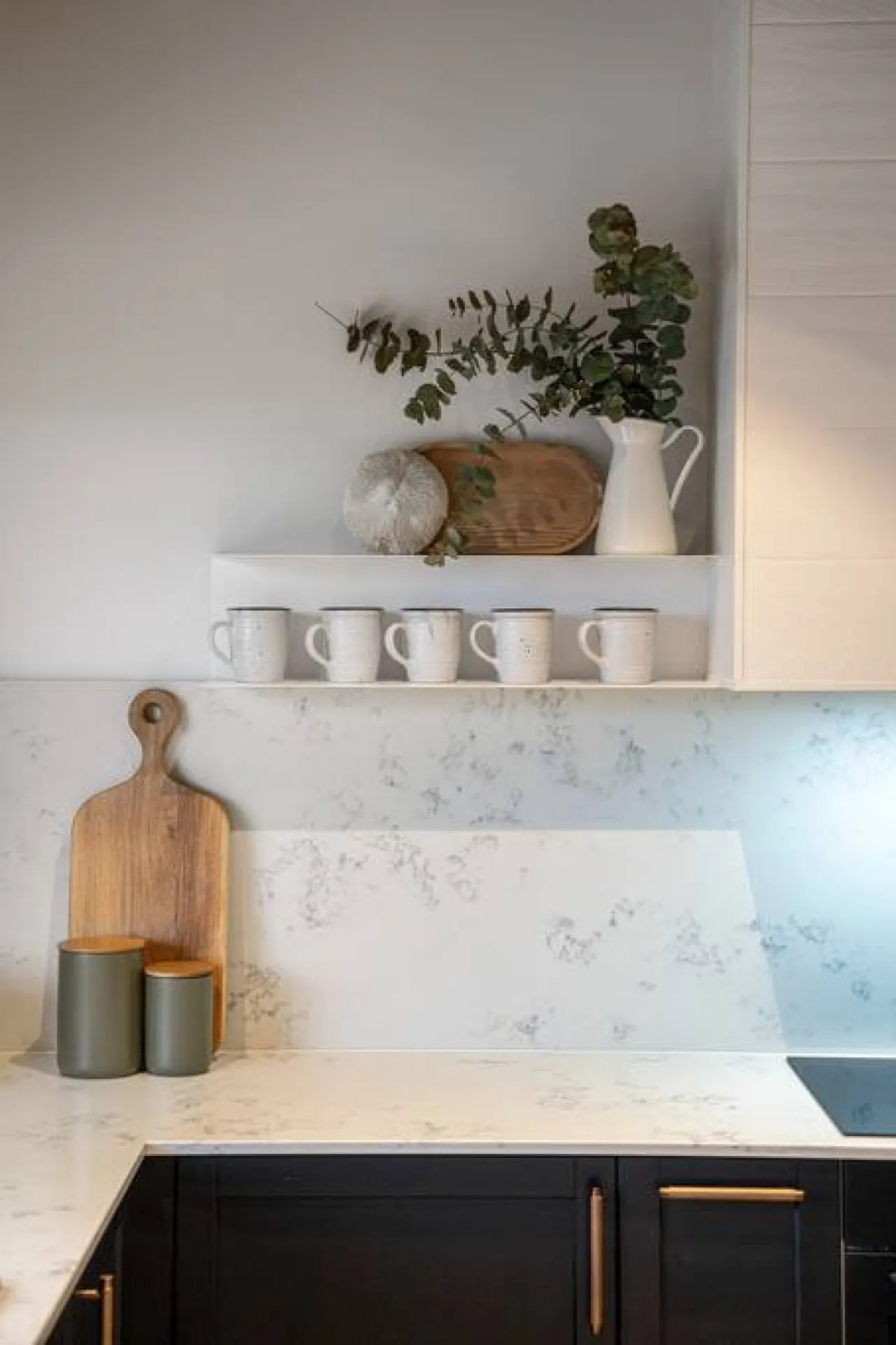 Laneway Retreat—Cosy Coastal Convenience 16