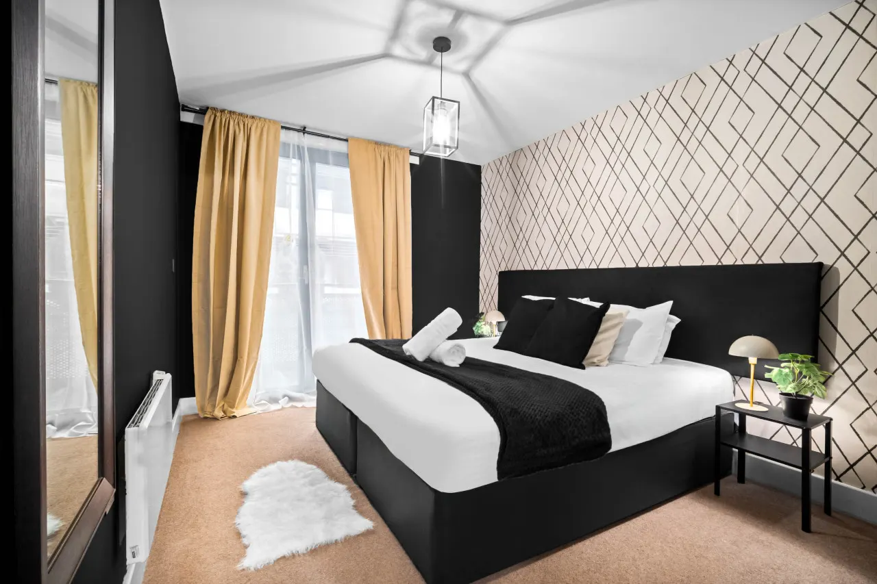 Arcadian Apartment - Balcony - Parking - Fast WIFI