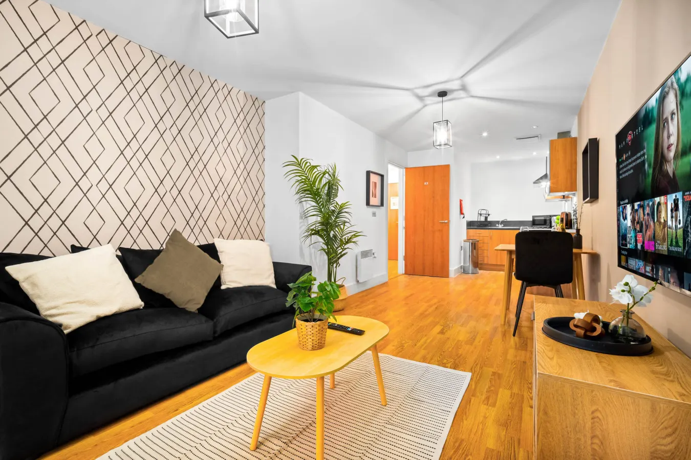 Arcadian Apartment - Balcony - Parking - Fast WIFI 7