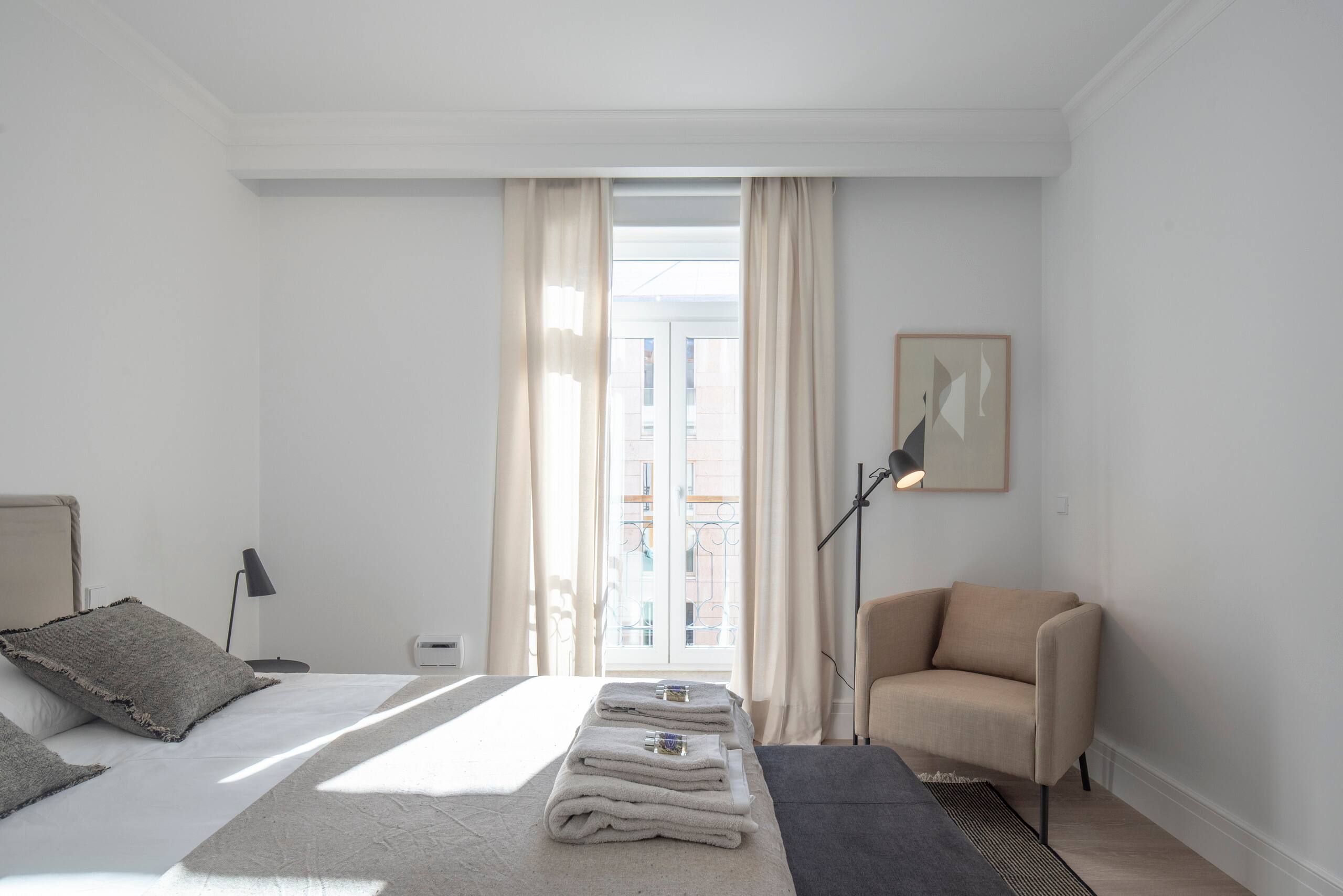 Charming Apartment in a Private Condominium w/Pool 10