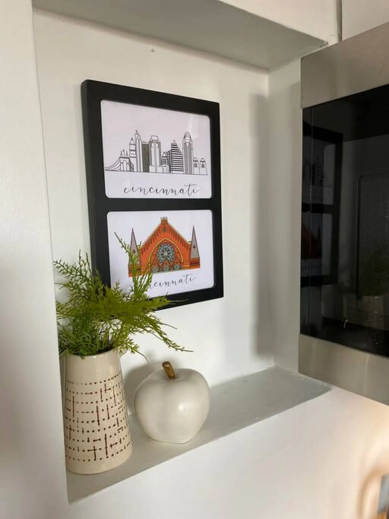 Explore Downtown and Mount Adams with River Views! 14