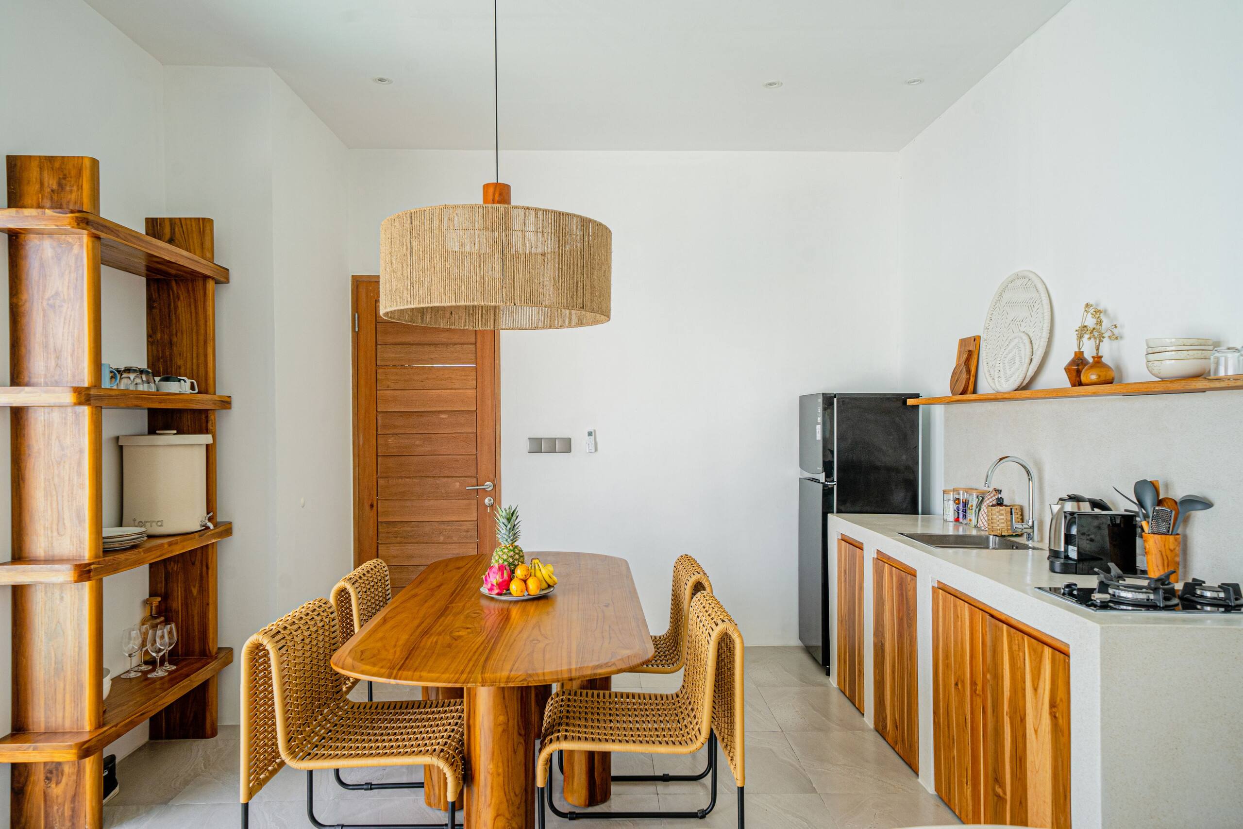 Modern Minimalist Villa w/Rooftop in Uluwatu 17