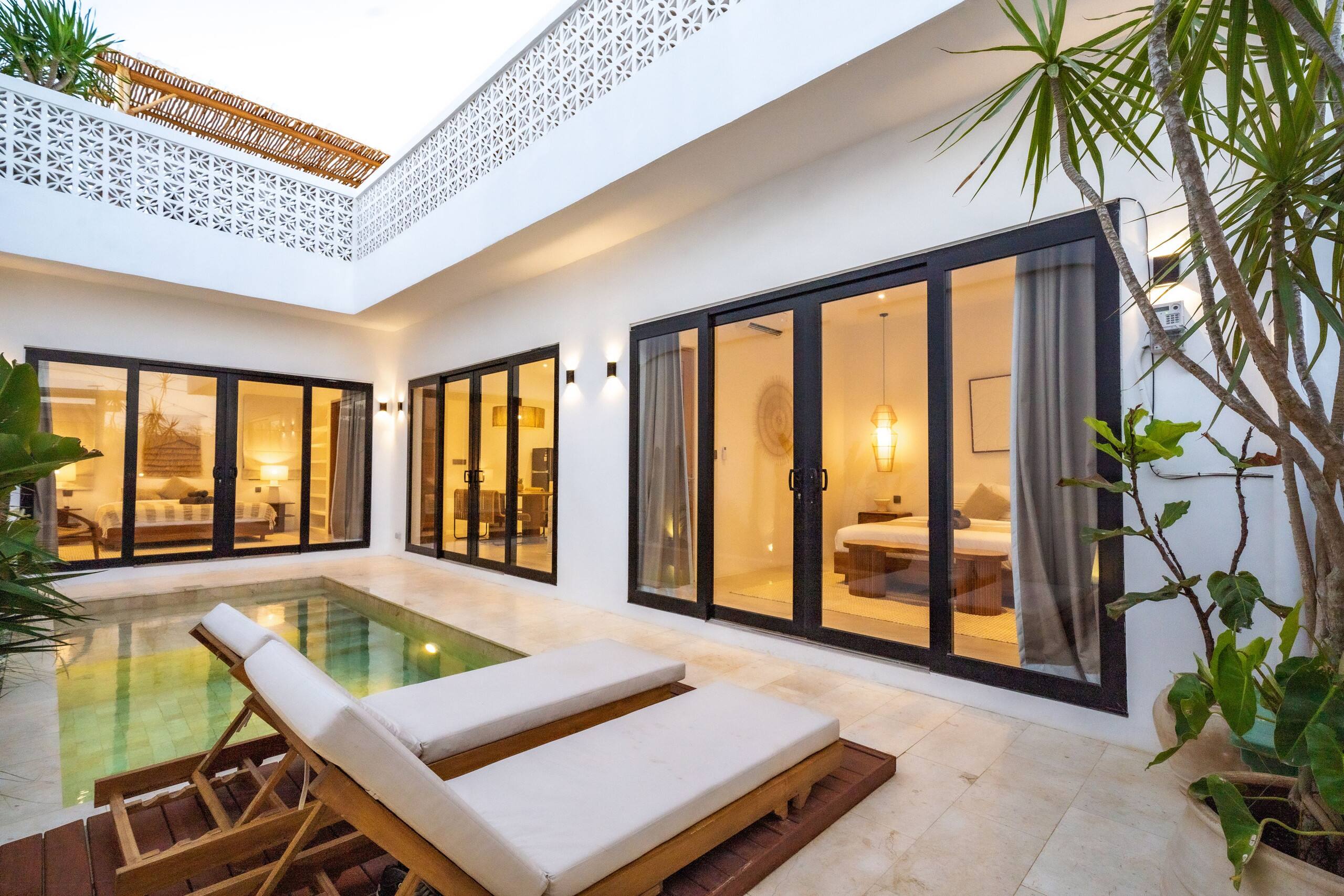 Modern Minimalist Villa w/Rooftop in Uluwatu 34