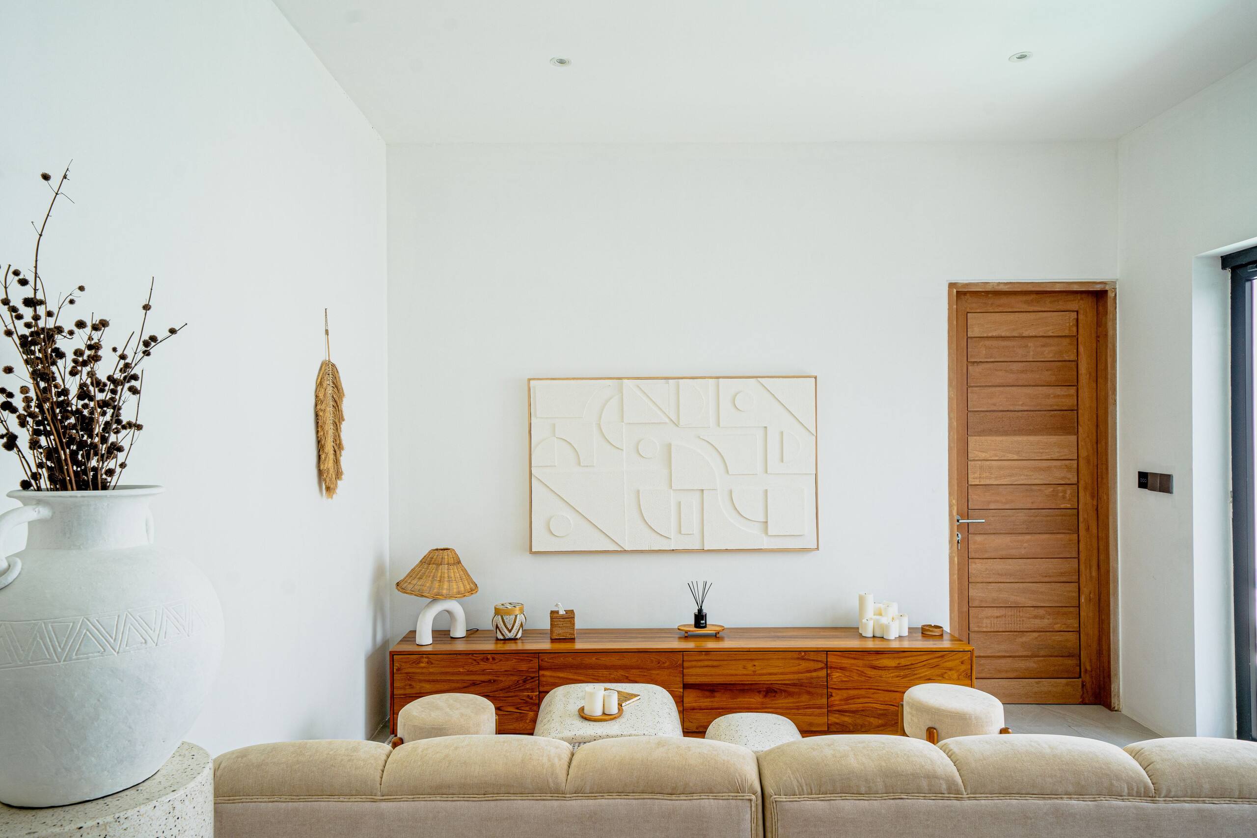Modern Minimalist Villa w/Rooftop in Uluwatu 9