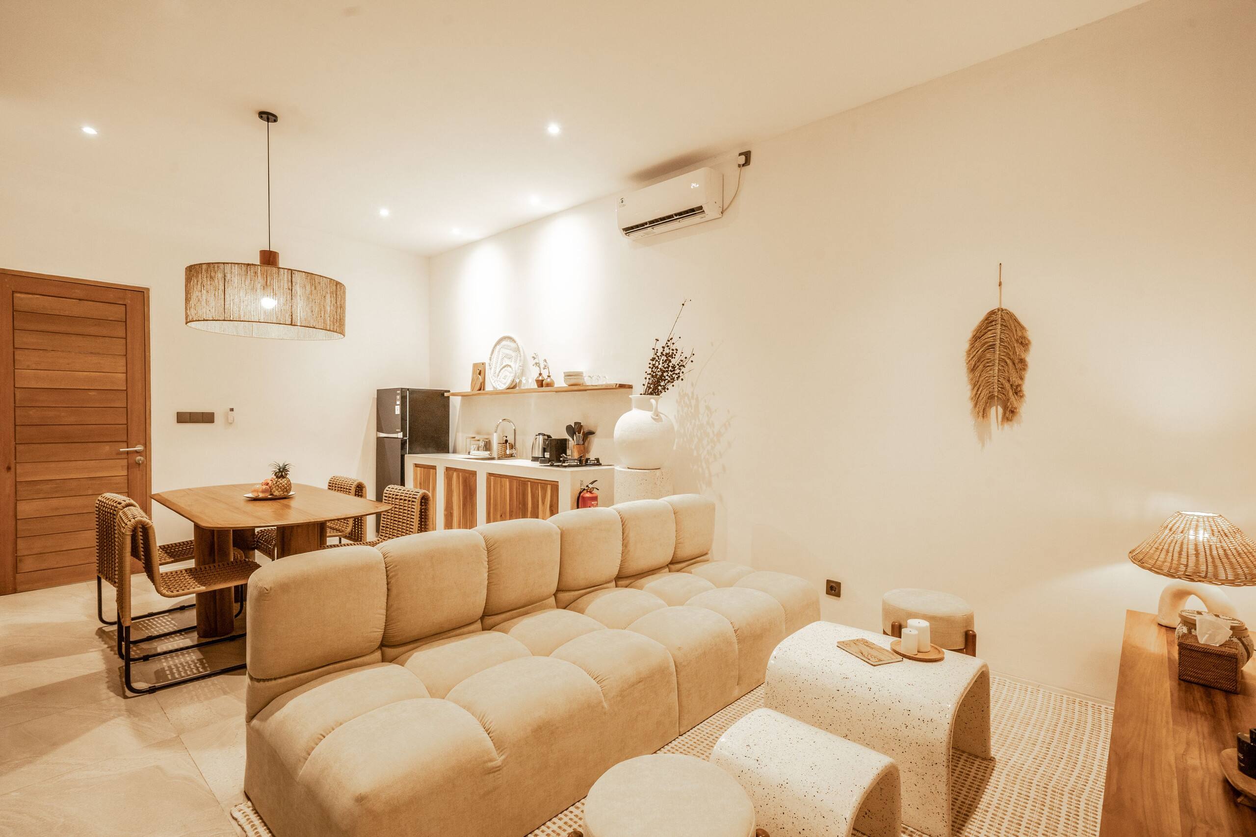 Modern Minimalist Villa w/Rooftop in Uluwatu 38