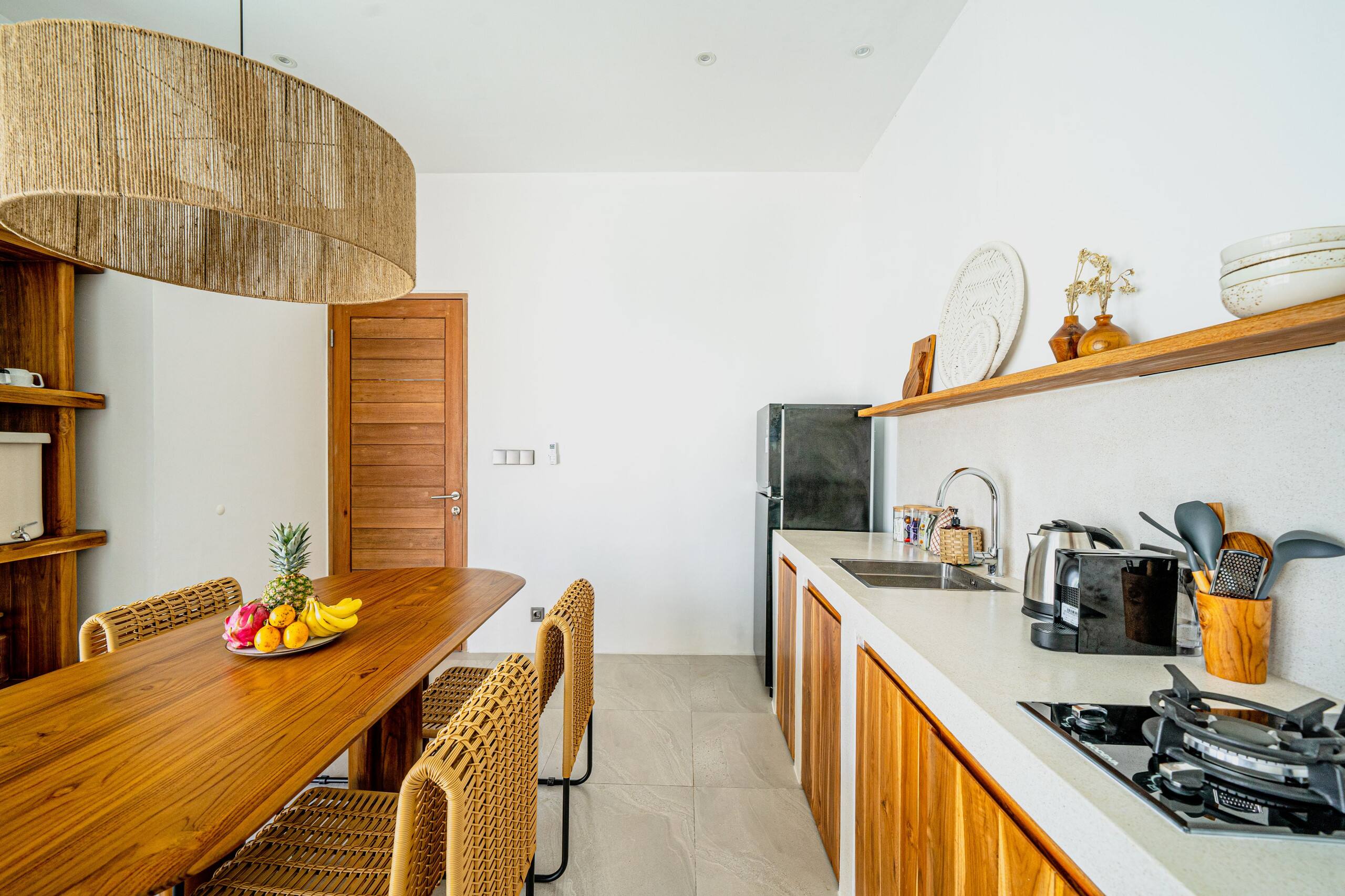 Modern Minimalist Villa w/Rooftop in Uluwatu 14