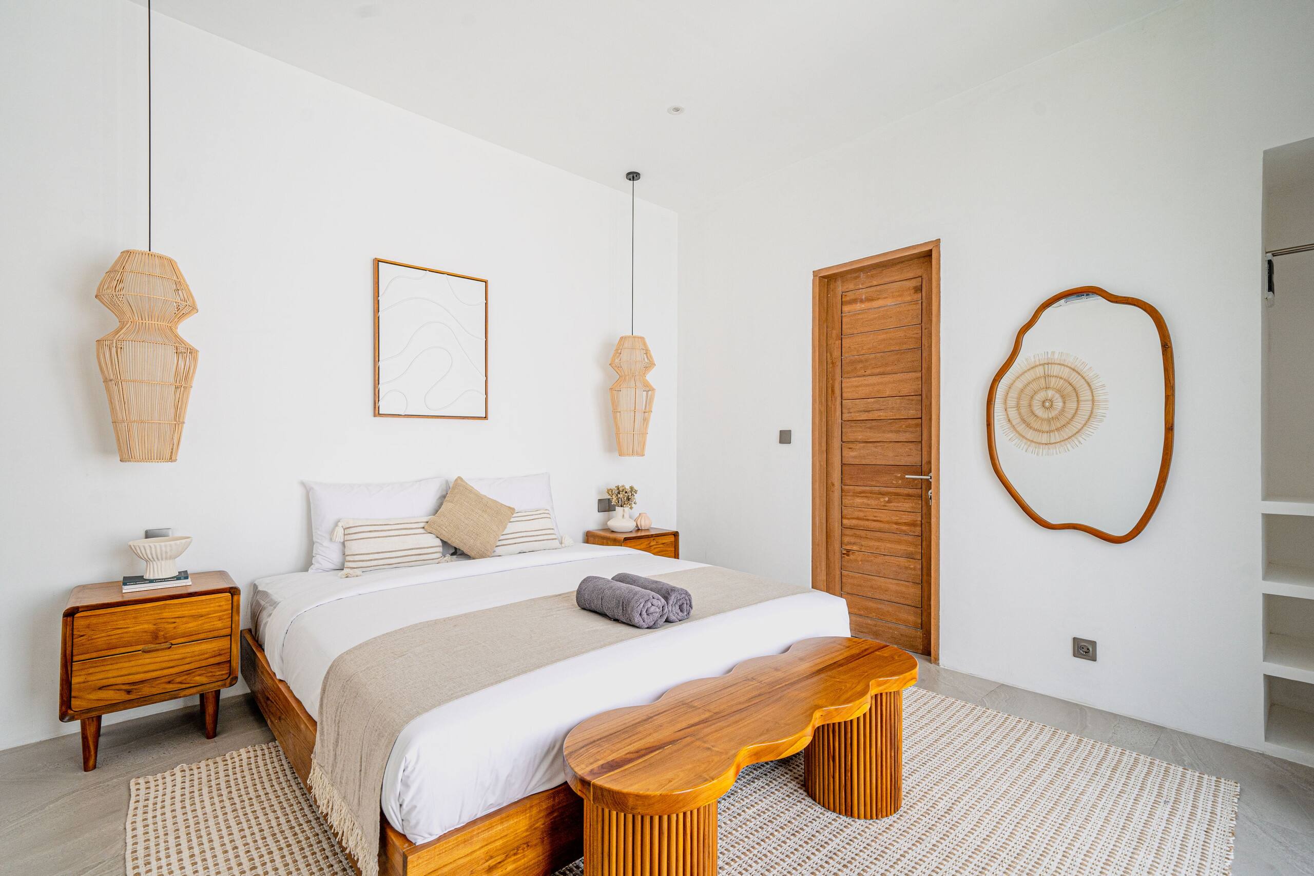 Modern Minimalist Villa w/Rooftop in Uluwatu 22