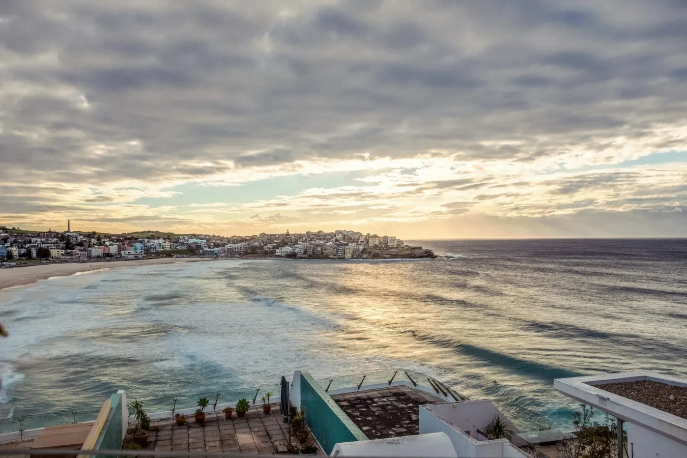 ★ Sub-Penthouse Beach View ★ by Sydney Dreams ★ — foto 5