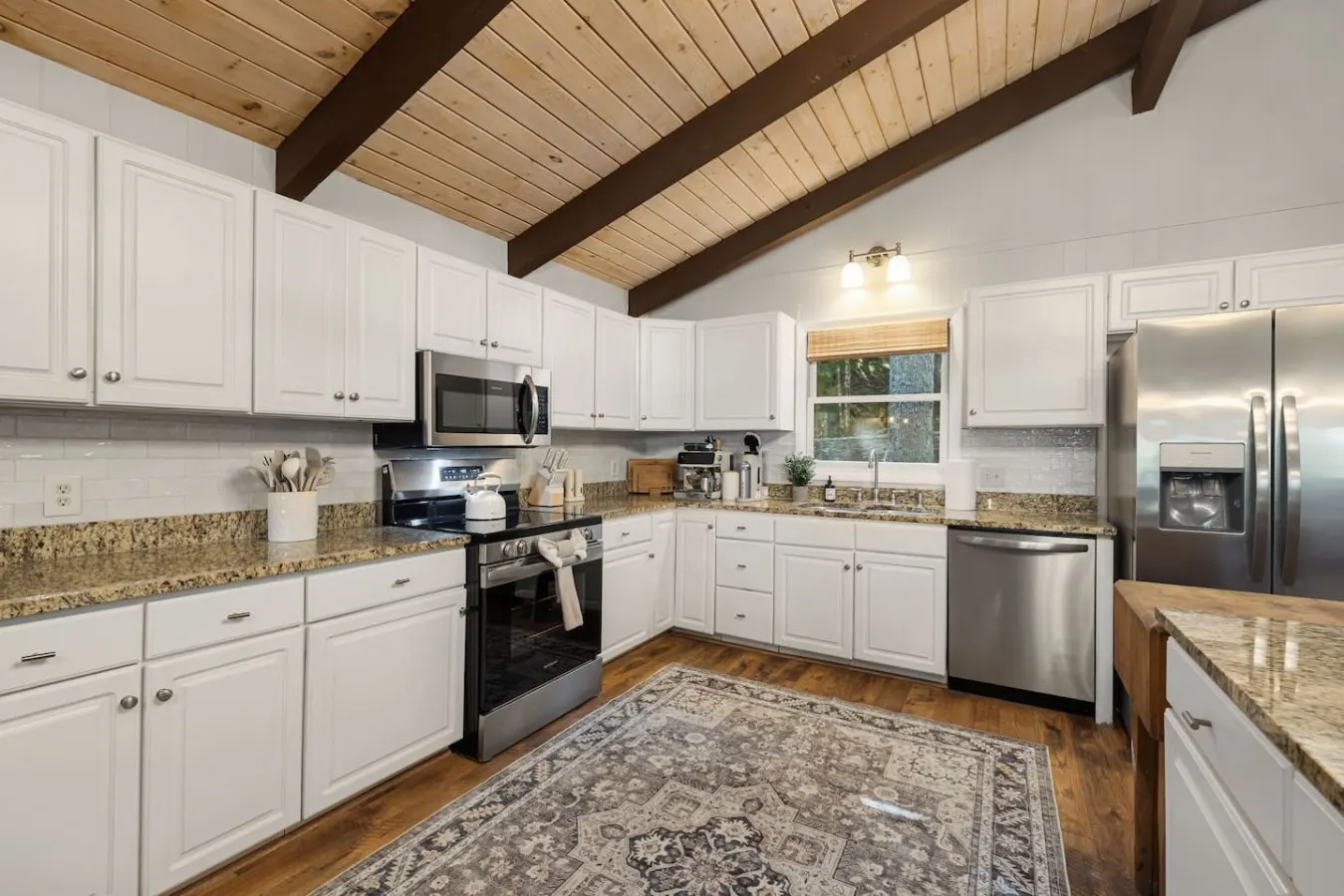 Beech Mountain Hot Tub, Game Room & Fire Pit 15