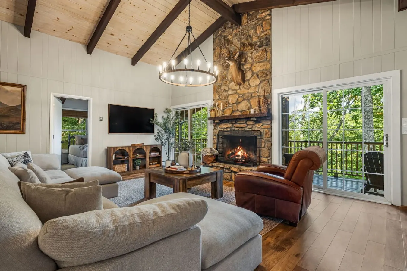 Beech Mountain Hot Tub, Game Room & Fire Pit 7