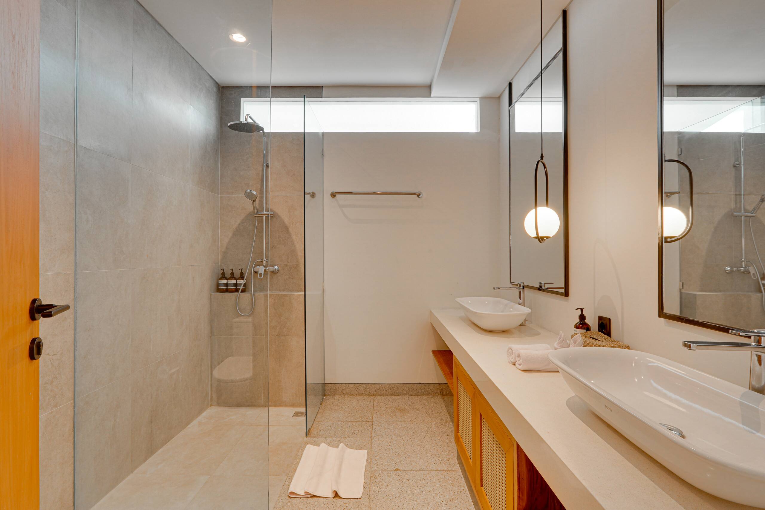 RHYS Villa Canggu 3BR: Enclosed Lounge + Pool 27