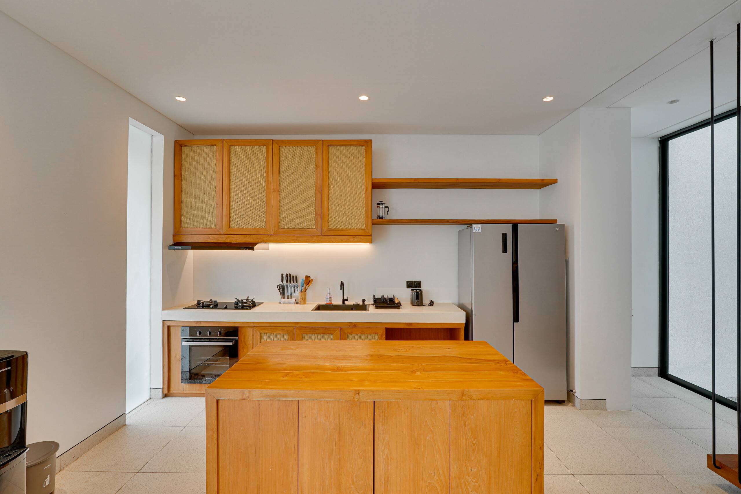 RHYS Villa Canggu 3BR: Enclosed Lounge + Pool — photo 5