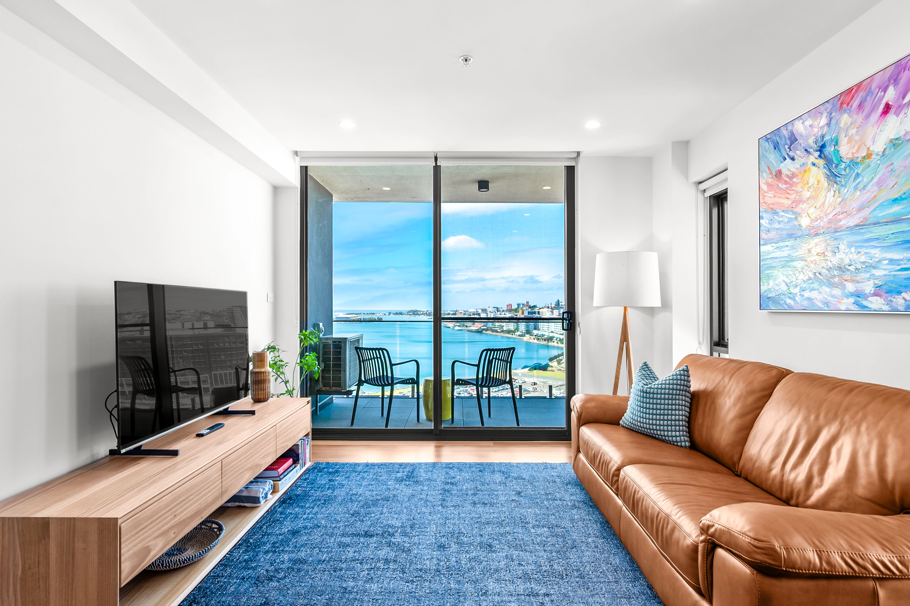 Sailor | Harbour Views, Parking & Walkable