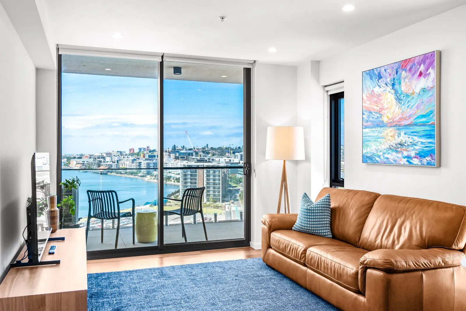 Sailor Harbour Views, Parking & Walkable 18