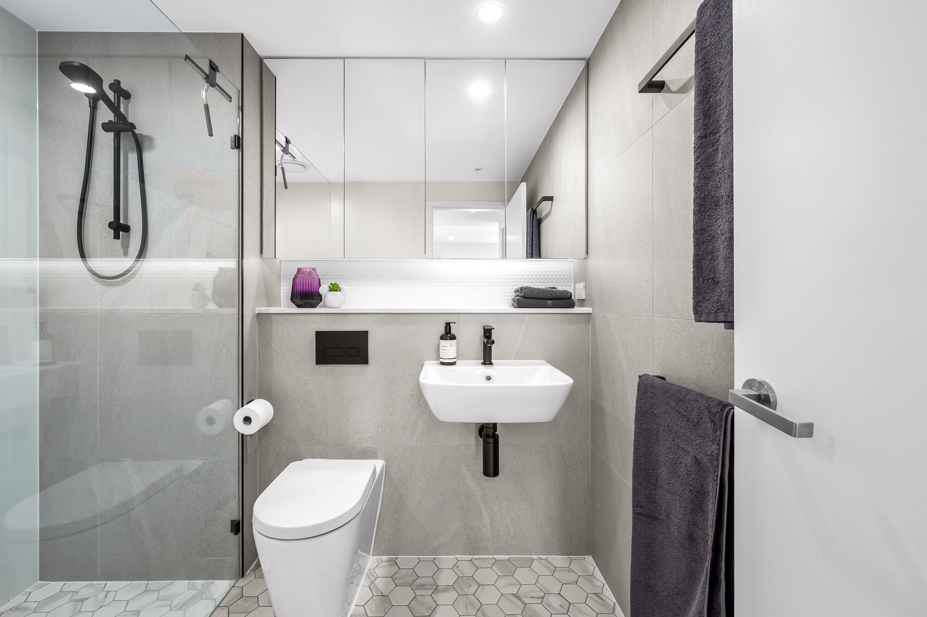 Sailor | Harbour Views, Parking & Walkable — photo 4