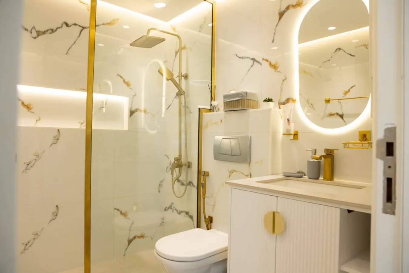 Dubai Marina - 1BHK Modish Apartment 14