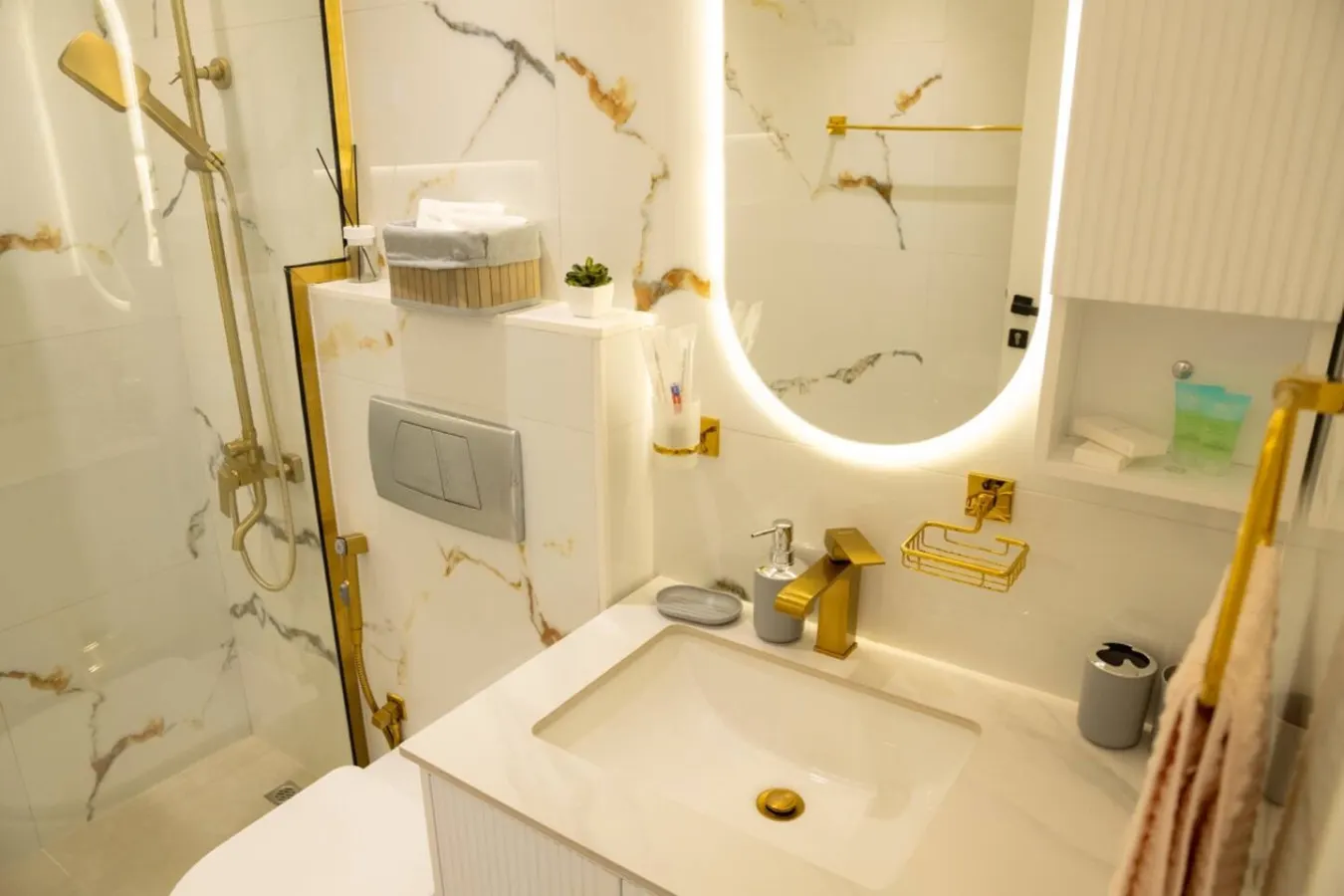 Dubai Marina - 1BHK Modish Apartment 16