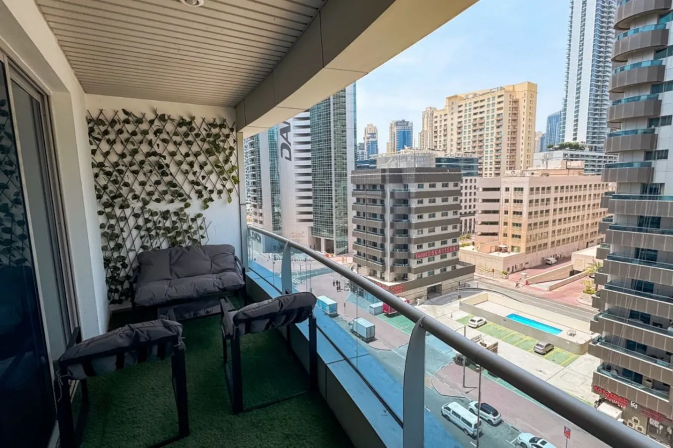 Dubai Marina - 1BHK Modish Apartment 18