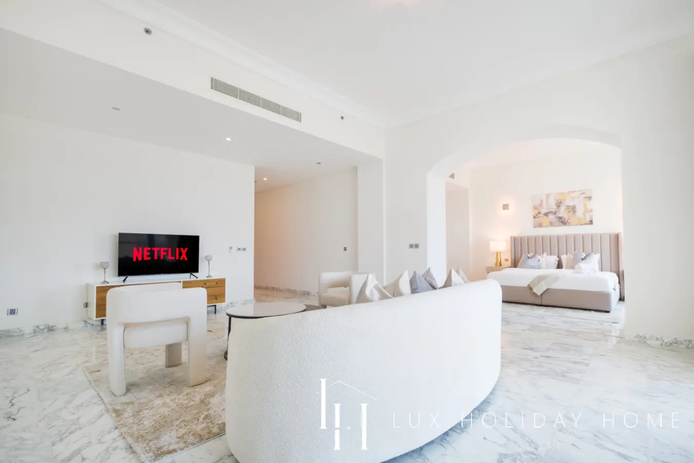 LUX The Shoreline Palm Island Penthouse 13