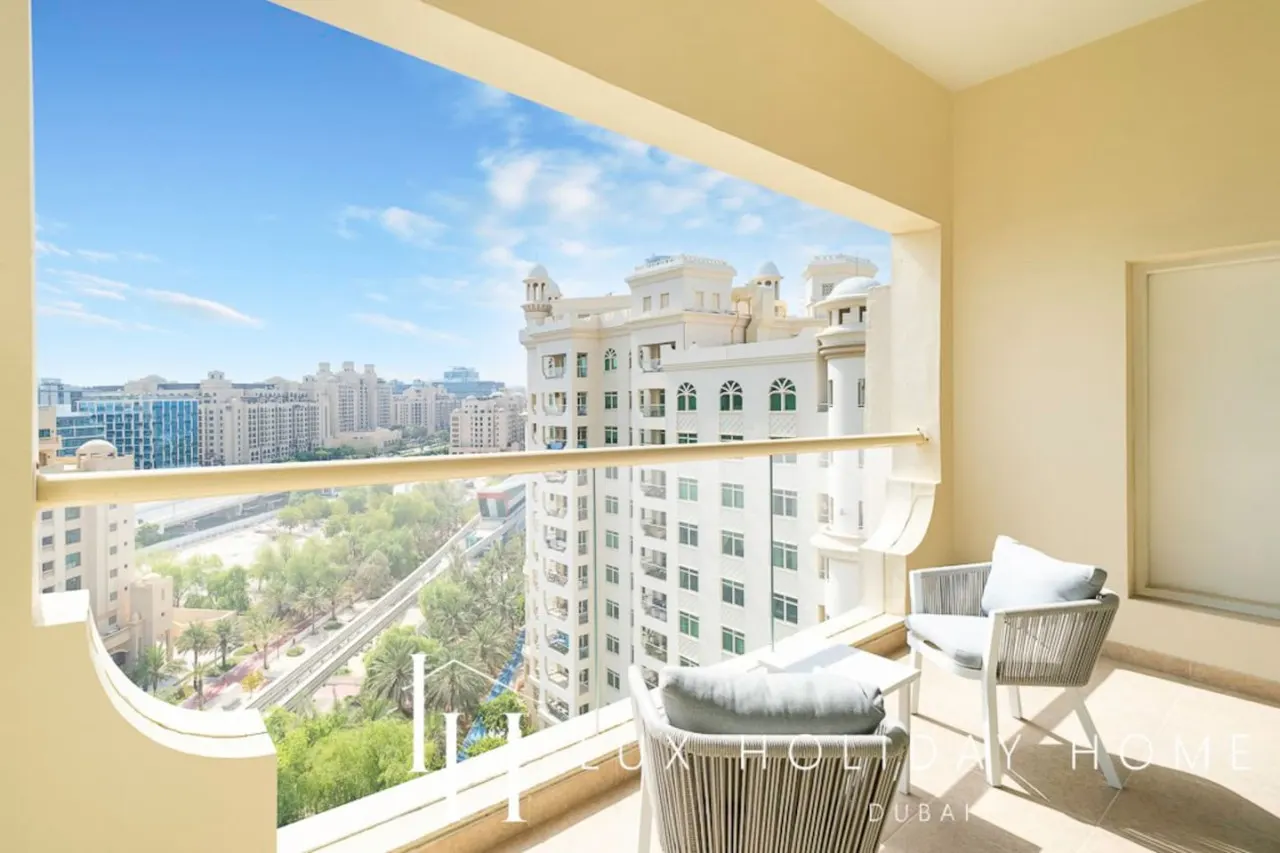 LUX The Shoreline Palm Island Penthouse 7