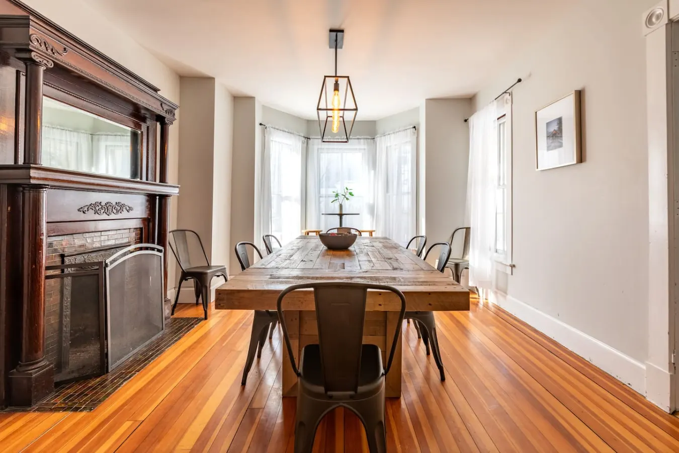Riverfront Victorian Near Woodstock & Killington 15
