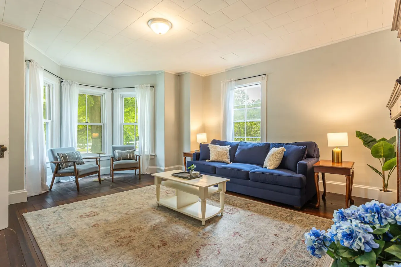 Riverfront Victorian Near Woodstock & Killington — photo 4