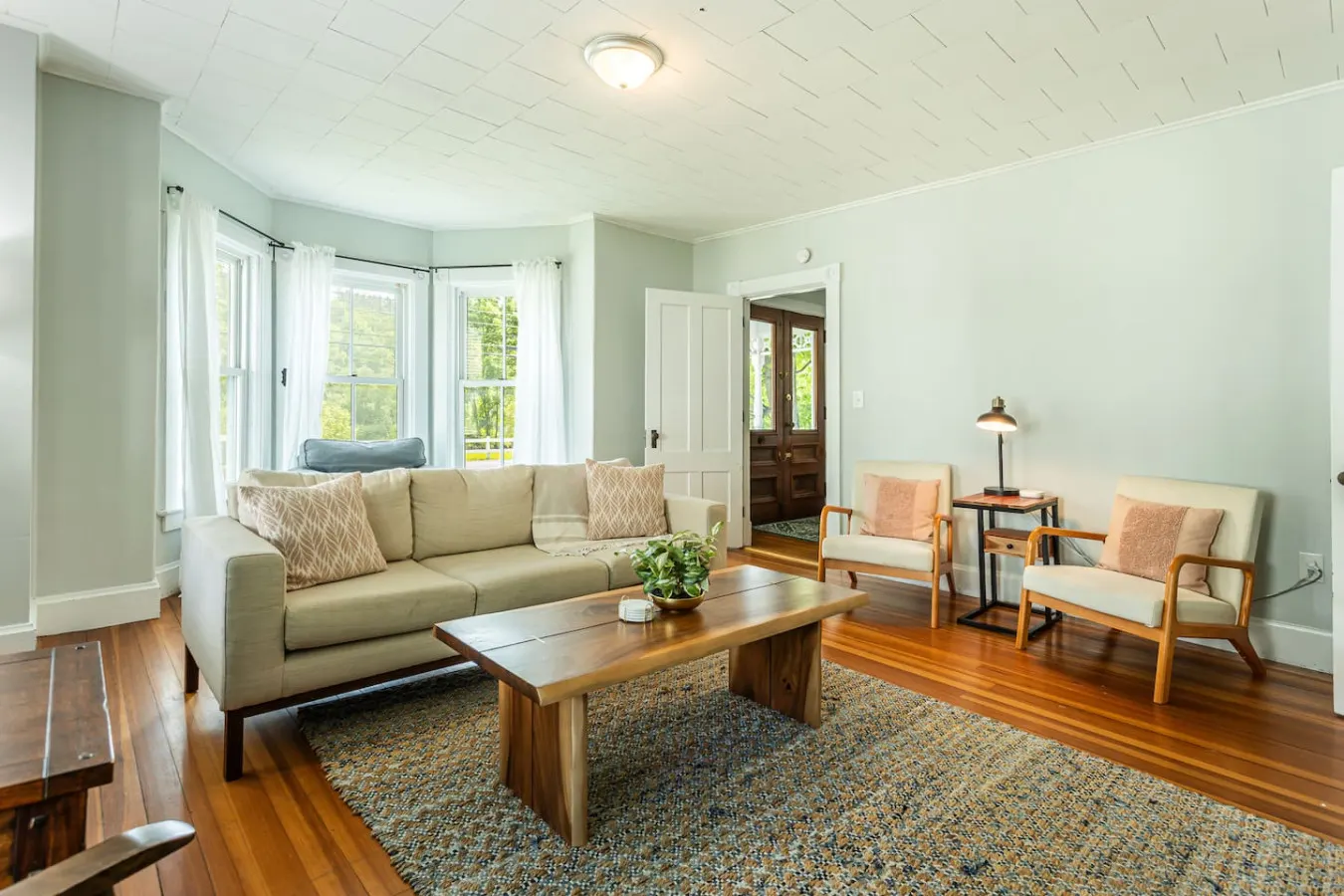 Riverfront Victorian Near Woodstock & Killington 6