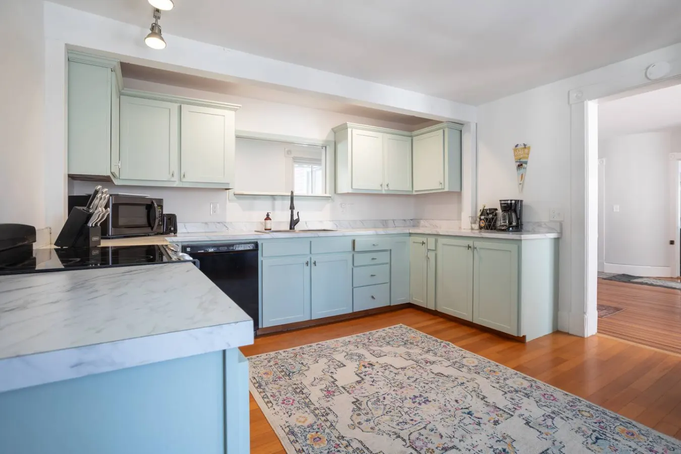 Riverfront Victorian Near Woodstock & Killington 7