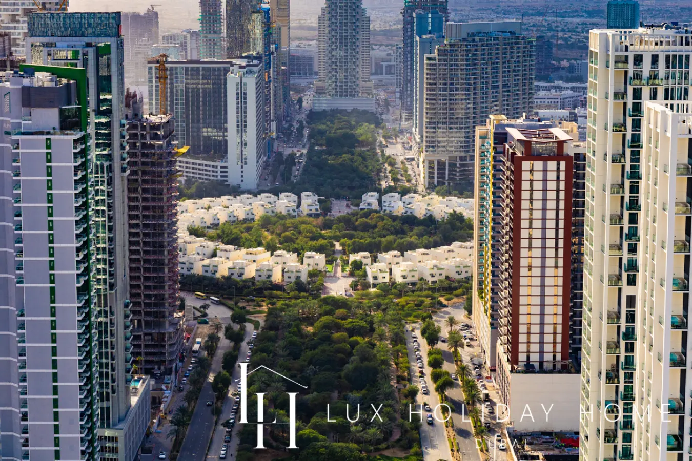 LUX The Phantom Sky Pool Suite 12