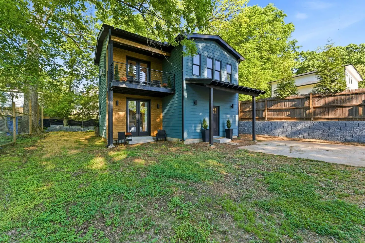 Chic 2BR Home near Kirkwood & Emory 10