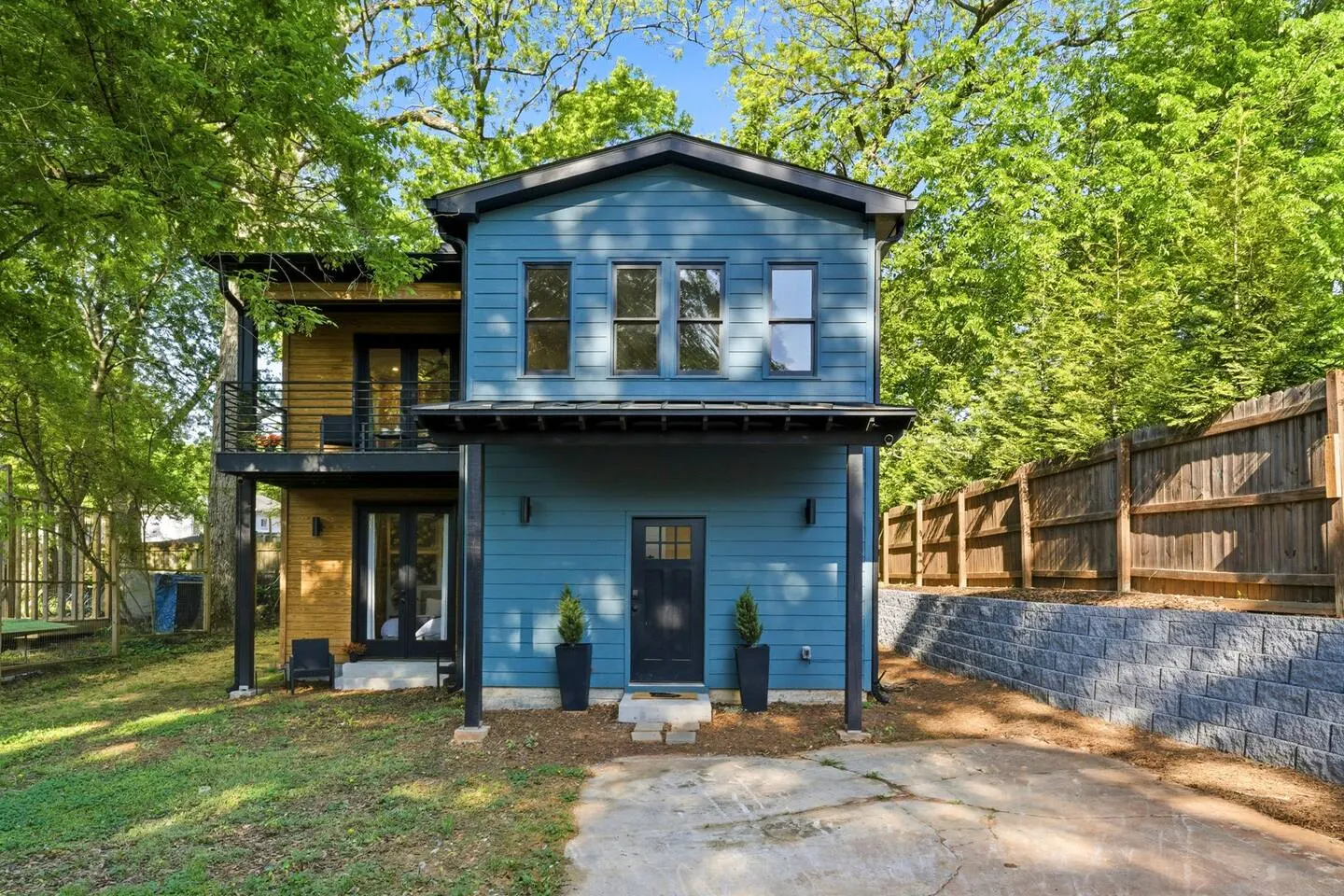 Chic 2BR Home near Kirkwood & Emory 11