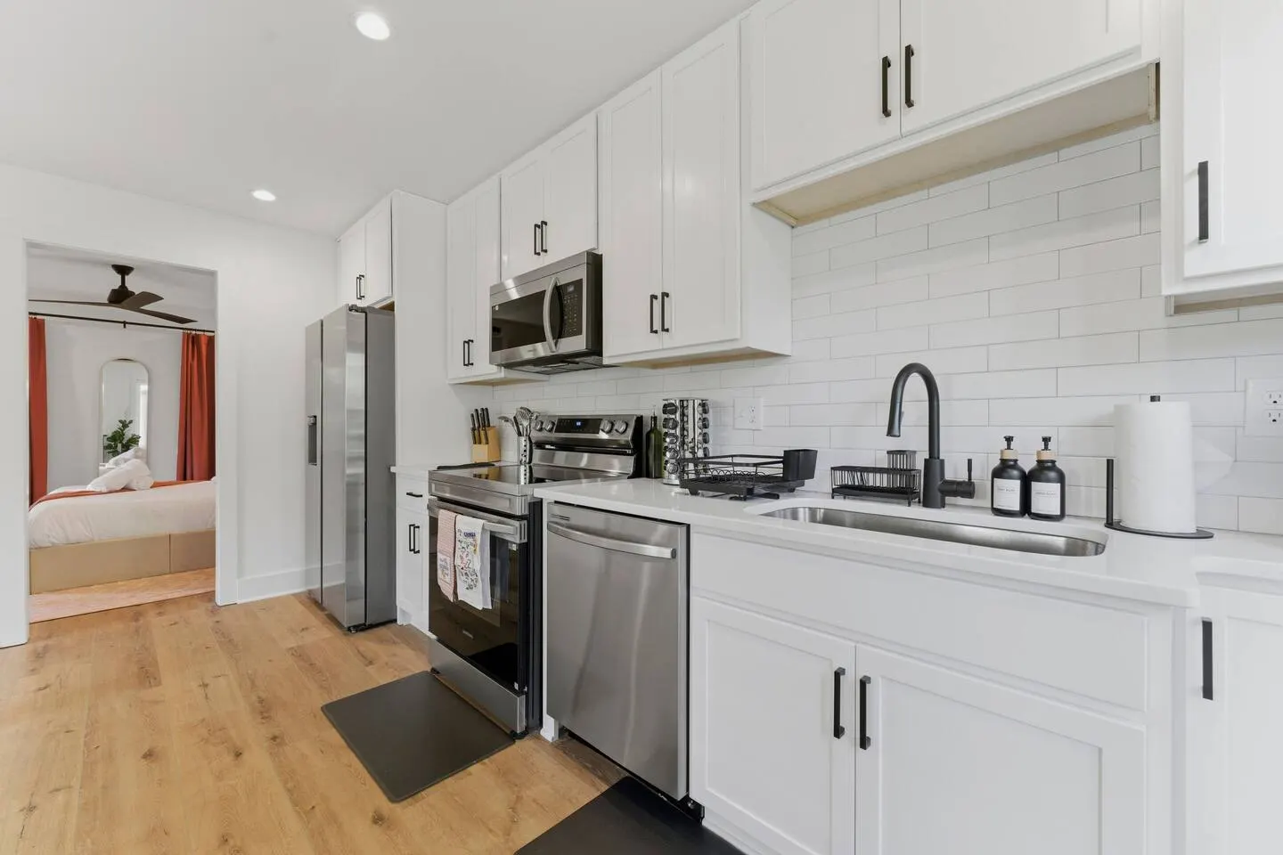 Chic 2BR Home near Kirkwood & Emory 14