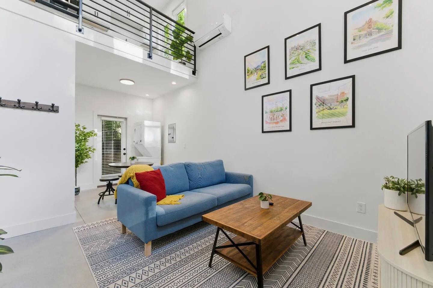 Chic 2BR Home near Kirkwood & Emory 6