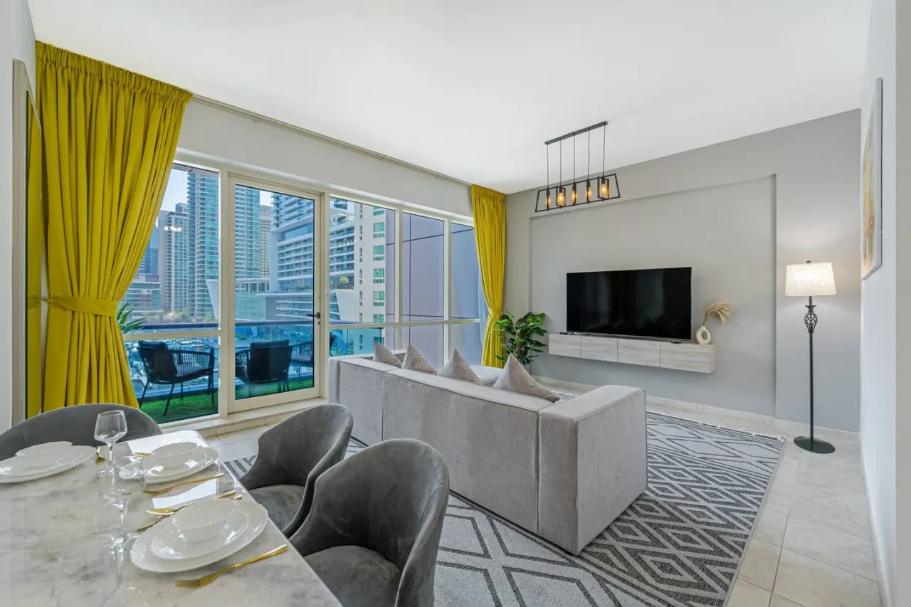 Full Sea View Free Netflix Balcony & Pool 10