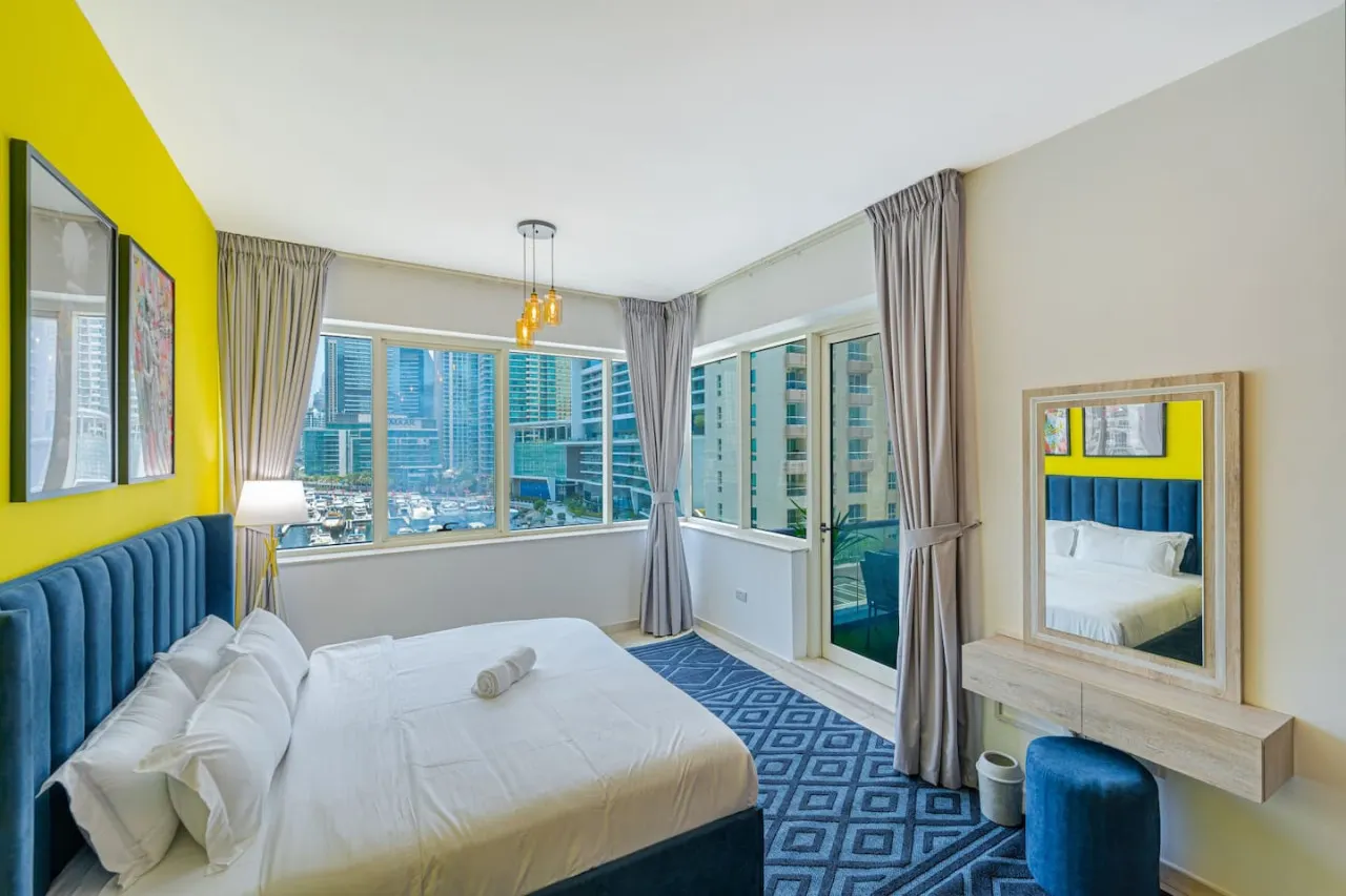 Full Sea View Free Netflix Balcony & Pool 4