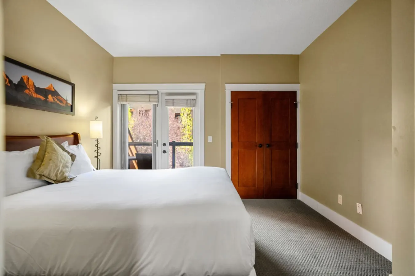 Luxury 2BR Mountain Retreat Pool & Hot Tub 14