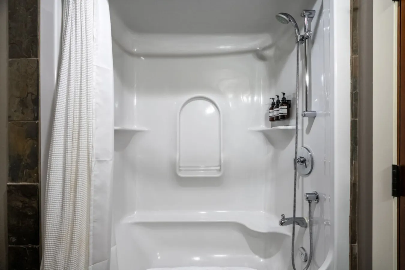 Luxury 2BR Mountain Retreat Pool & Hot Tub 17
