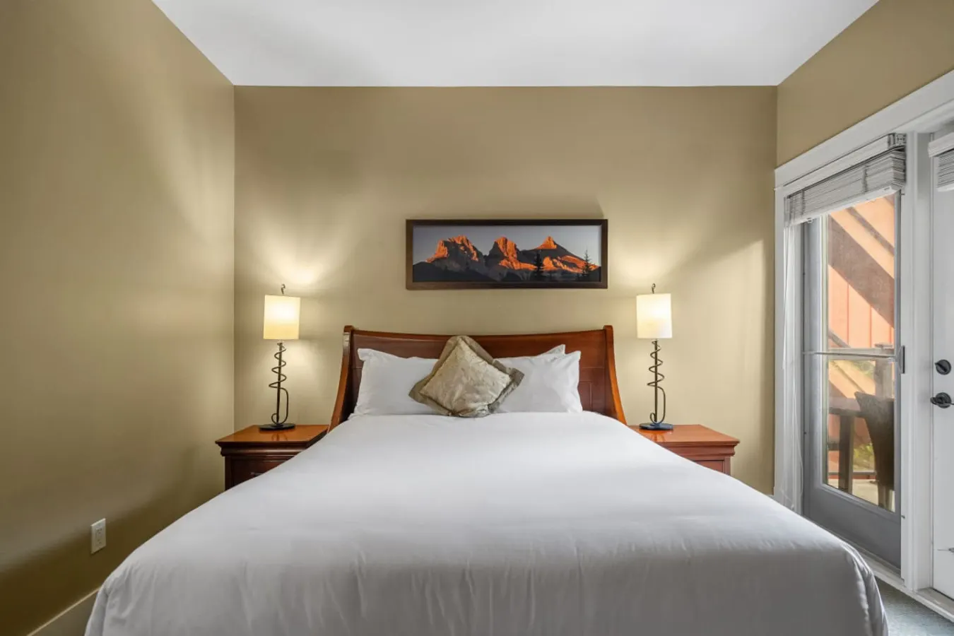 Luxury 2BR Mountain Retreat Pool & Hot Tub 6