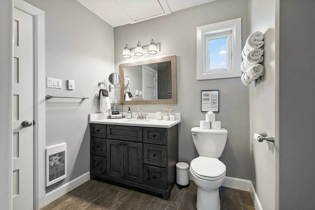 Sea La Vie- Ocean View Vacation Home 16