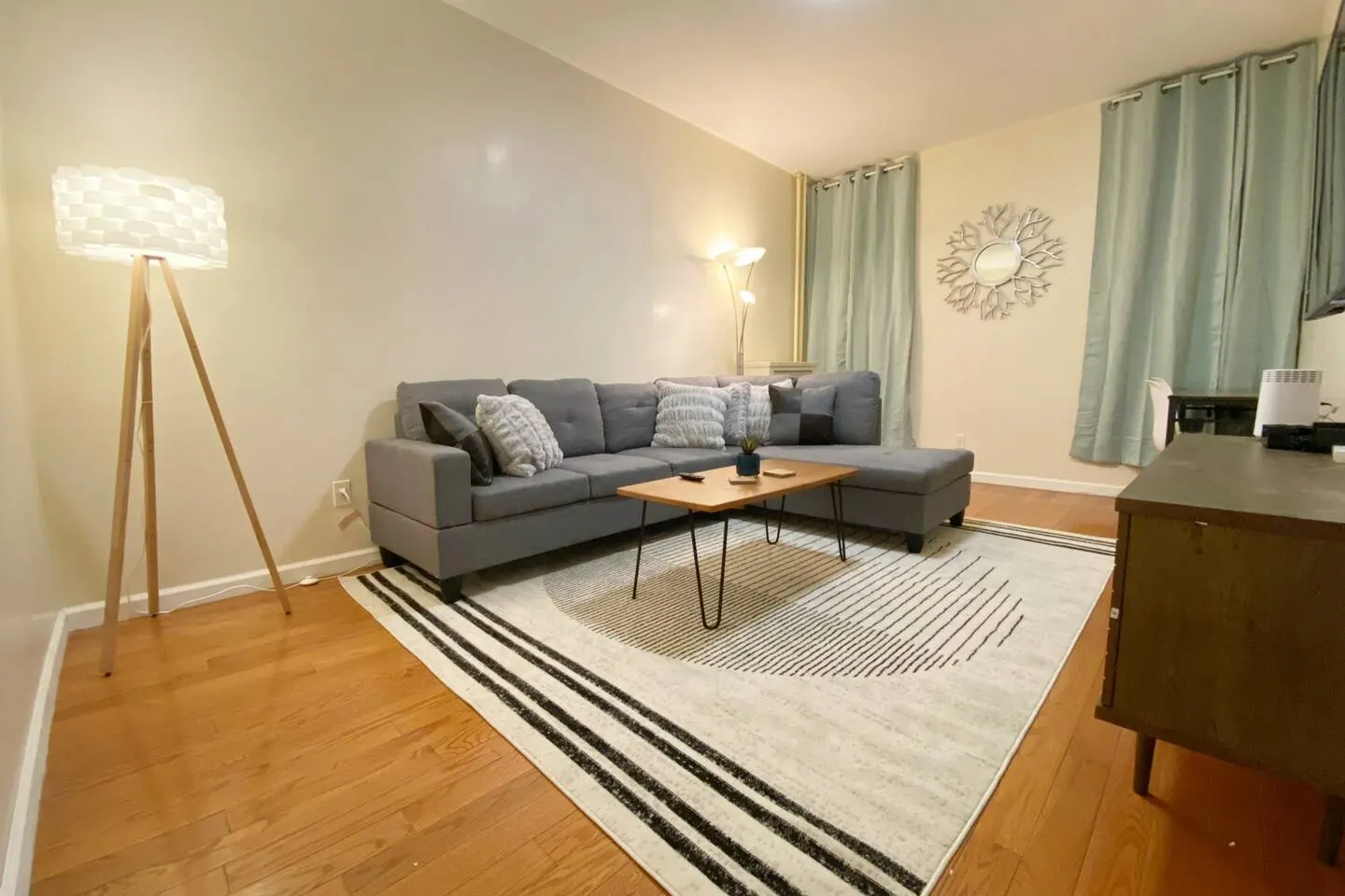 Furnished 2BR Walk to Maimonides & Sunset Park 10