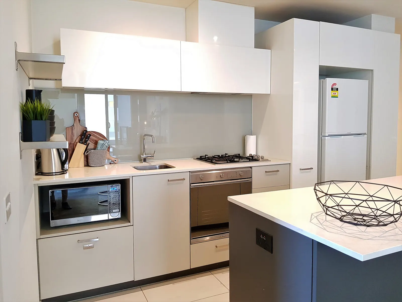 ReadySet Apartments on Neo - 2 Bedroom Apartment - N4 2