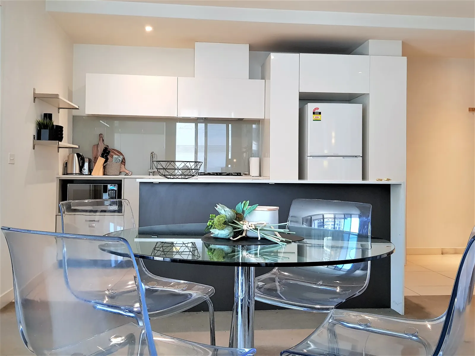 ReadySet Apartments on Neo - 2 Bedroom Apartment - N4 4