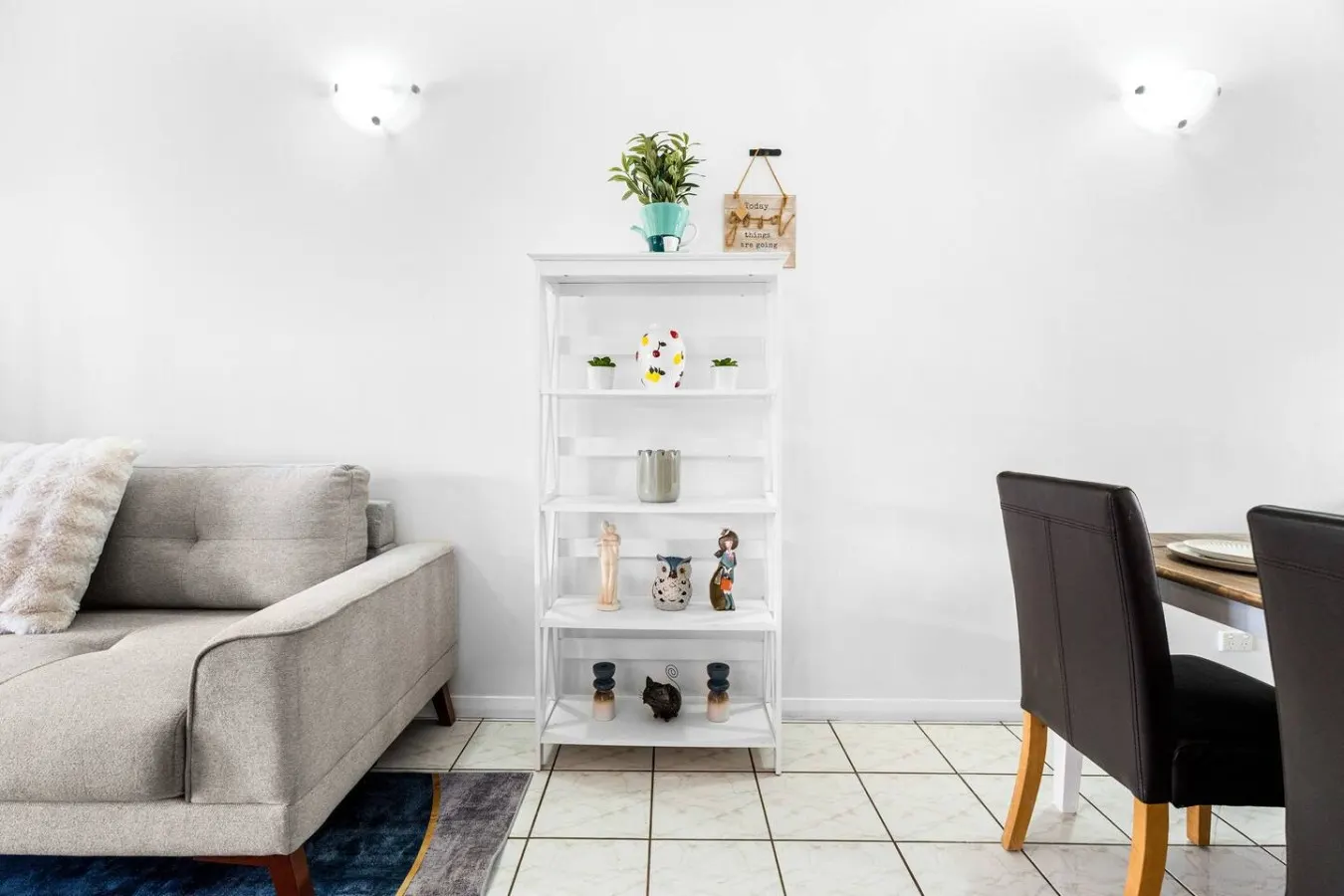 Bright & Cozy Apartment: Central - Modern 13