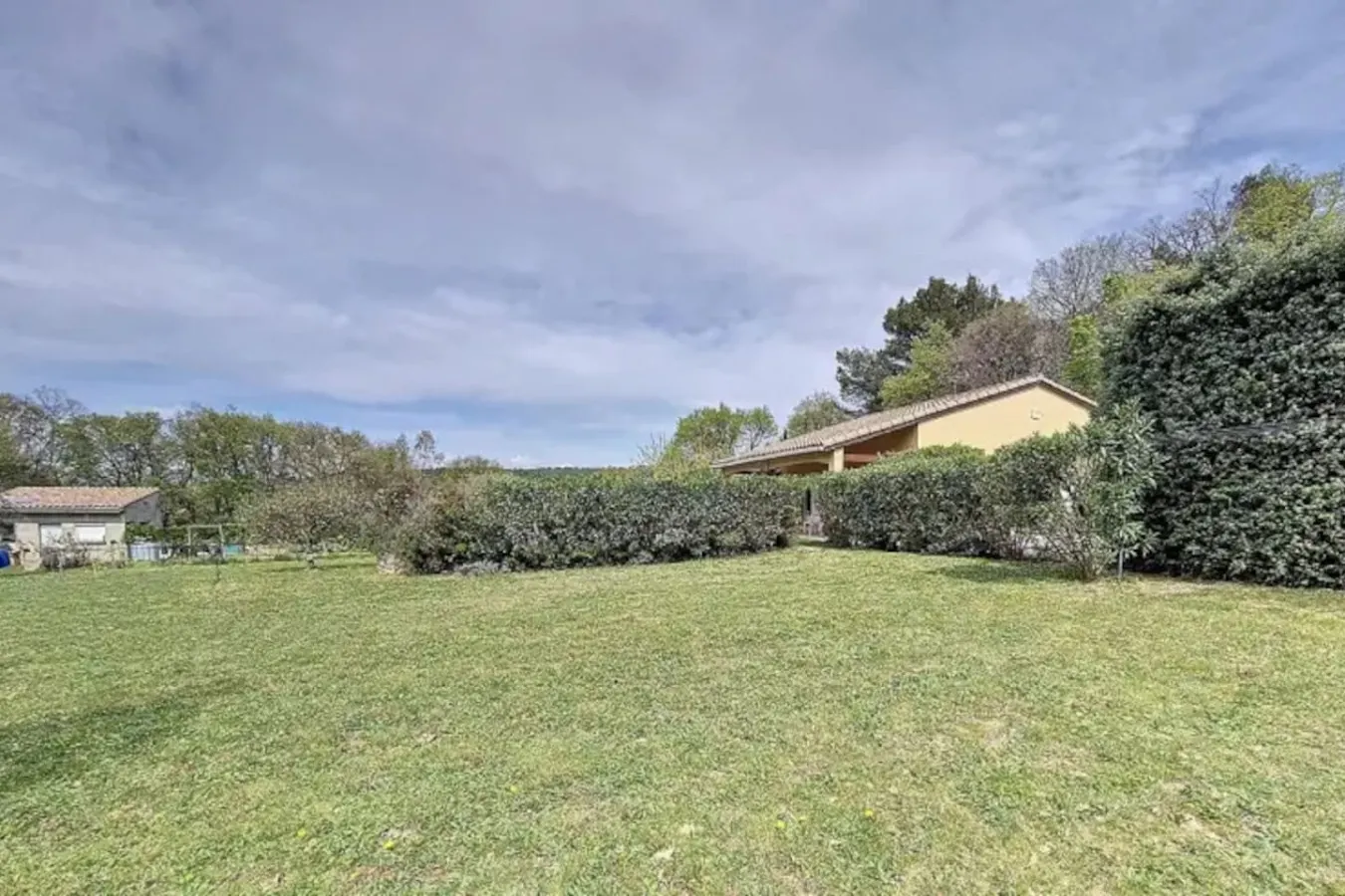 Au calme près d'Uzès 16