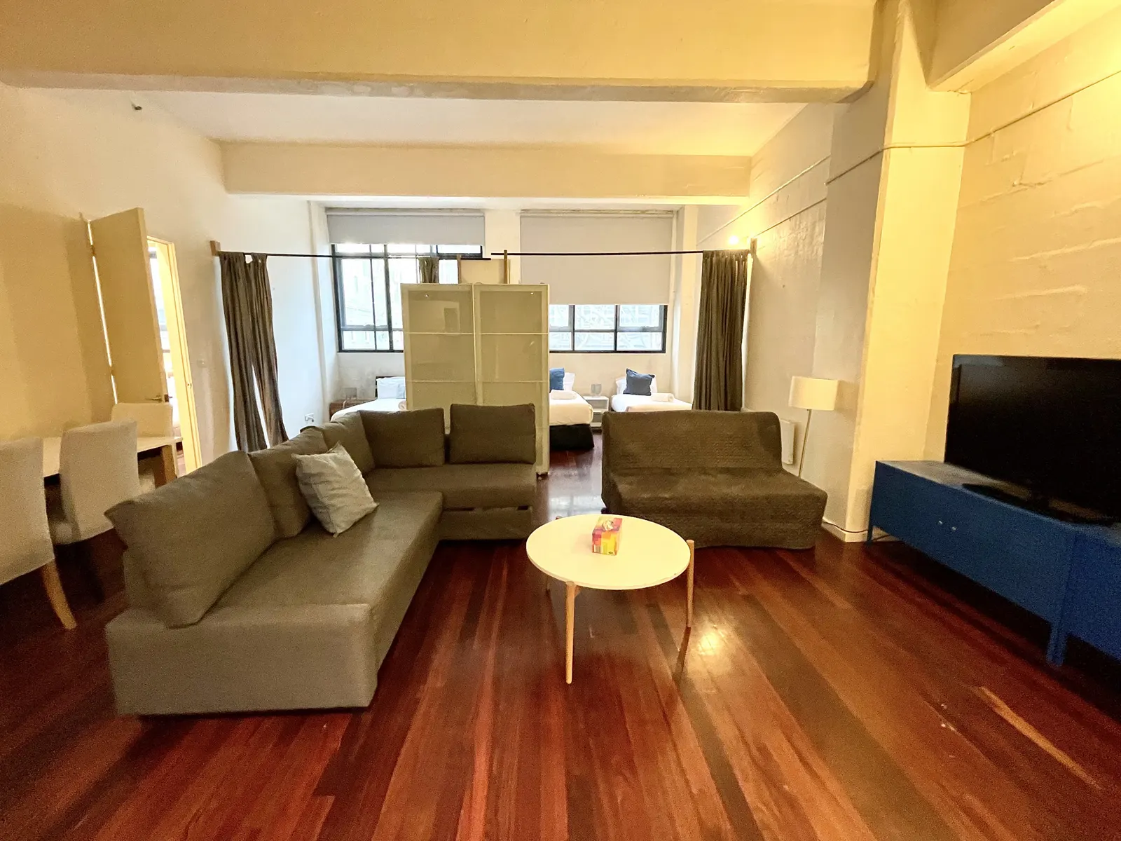 Readyset Apartments on Wiltshire - 5 Bedroom Apartment B3